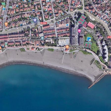 Playa La Cala In Front Of The Beach Free Parking Málaga Extérieur photo
